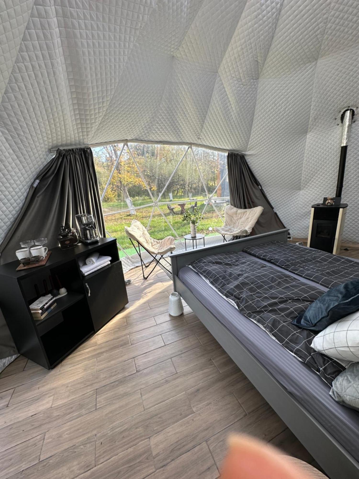 Готель The Frog Glamping Хорезу Екстер'єр фото
